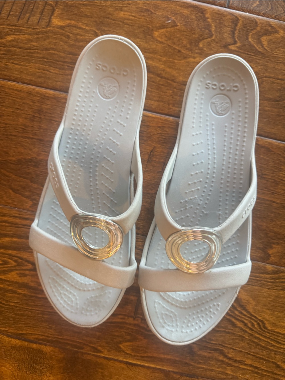 CROCS Women’s gray Slide Sandals with Gold Ring Accent size 9